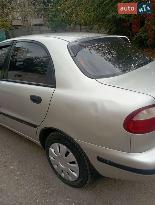 Седан Daewoo Lanos 2003 в Вільногірську