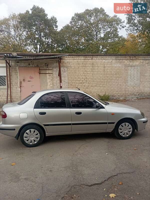 Седан Daewoo Lanos 2003 в Вільногірську