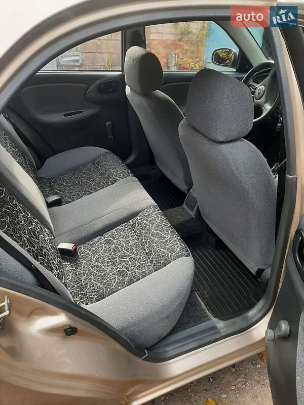 Седан Daewoo Lanos 2007 в Запоріжжі