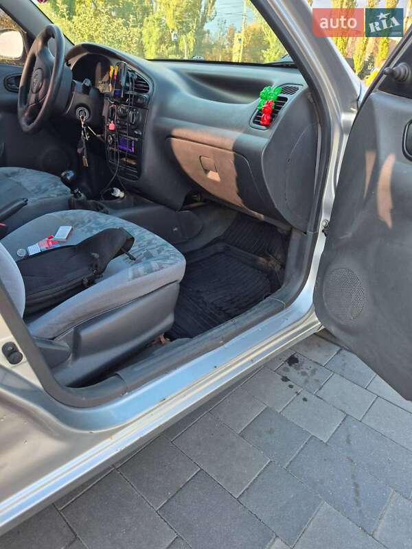 Седан Daewoo Lanos 1998 в Павлограді фото 11 Седан Daewoo Lanos 1998 в Павлограді