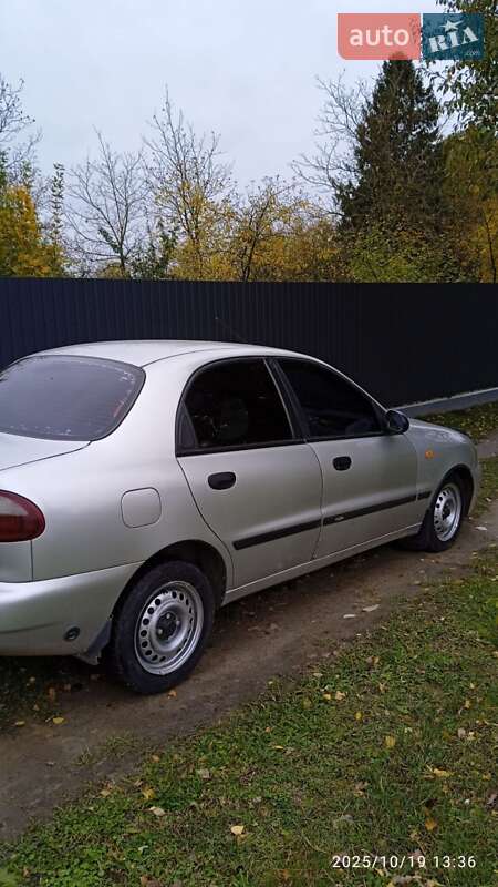 Седан Daewoo Lanos 2006 в Дубно
