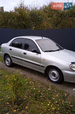 Седан Daewoo Lanos 2006 в Дубні