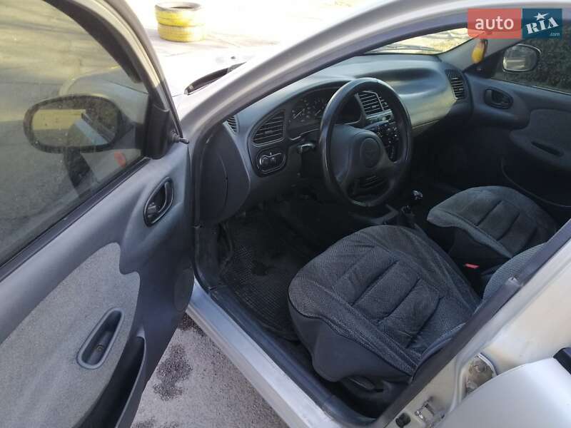 Седан Daewoo Lanos 2004 в Кам'янському