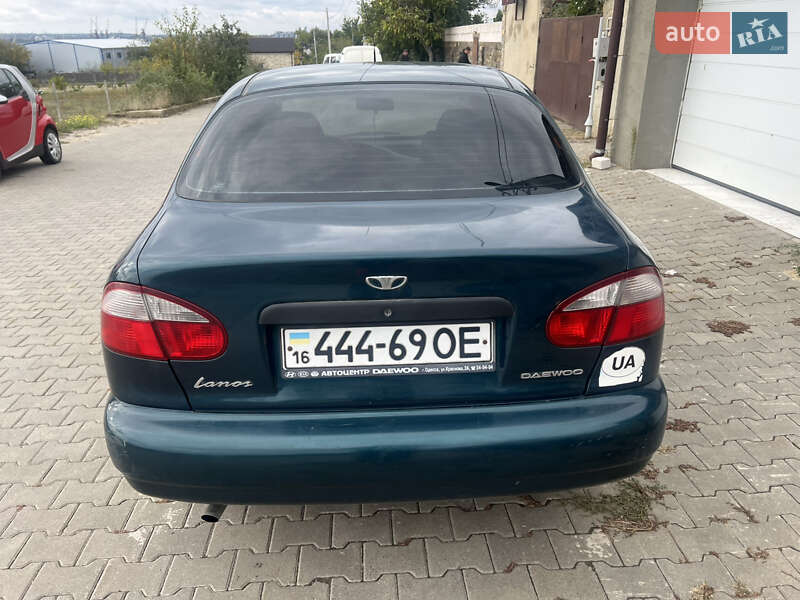 Седан Daewoo Lanos 2002 в Одессе