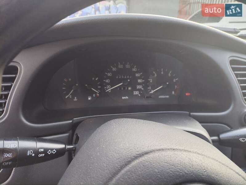 Седан Daewoo Lanos 2011 в Дніпрі