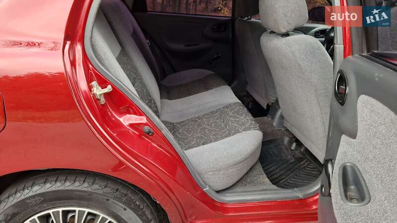 Седан Daewoo Lanos 2006 в Кременчуге