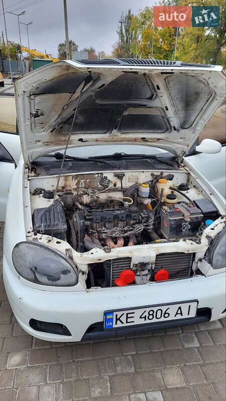 Седан Daewoo Lanos 2003 в Дніпрі