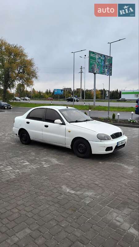 Седан Daewoo Lanos 2003 в Дніпрі