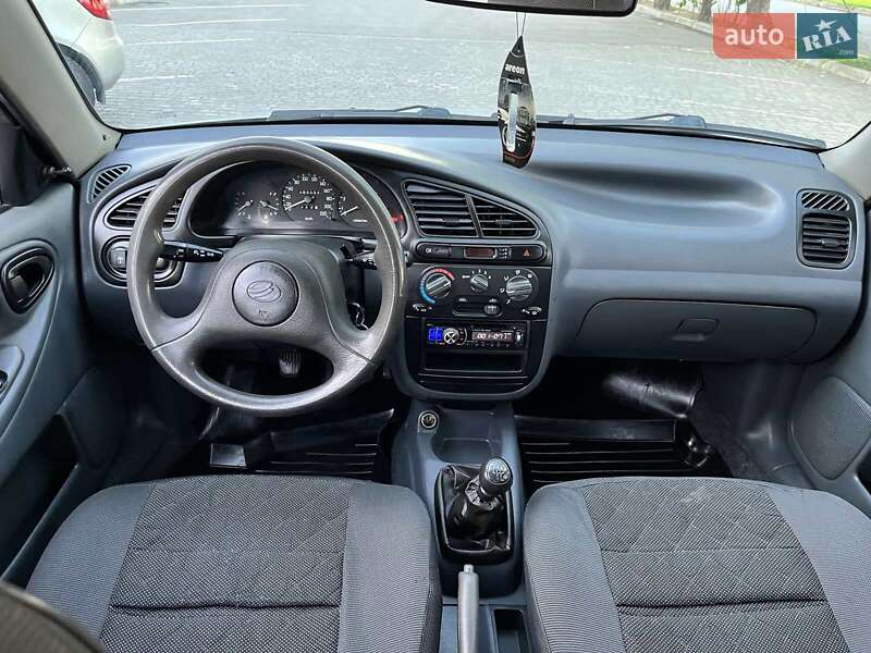 Седан Daewoo Lanos 2011 в Херсоні