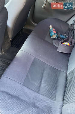 Седан Daewoo Lanos 2002 в  фото 16 Седан Daewoo Lanos 2002 в