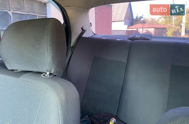 Седан Daewoo Lanos 2002 в  фото 23 Седан Daewoo Lanos 2002 в