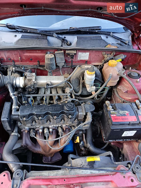 Седан Daewoo Lanos 2004 в Біляївці фото 5 Седан Daewoo Lanos 2004 в Біляївці