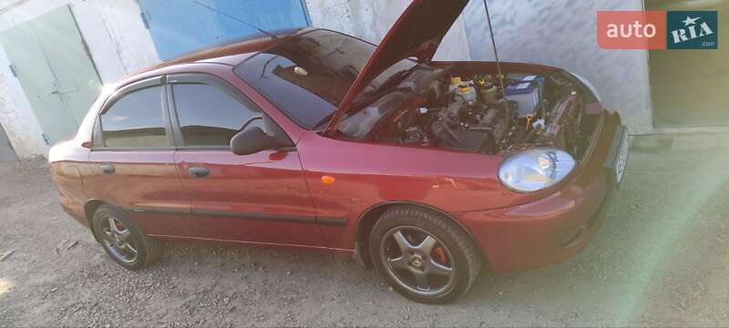 Седан Daewoo Lanos 2005 в Жовтих Водах