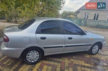 Седан Daewoo Lanos 2003 в Новомосковске