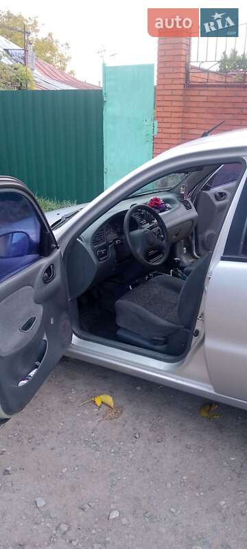 Седан Daewoo Lanos 2008 в Дніпрі