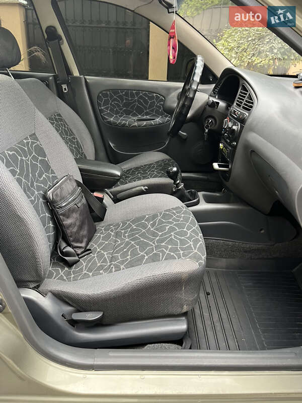 Седан Daewoo Lanos 2004 в Ужгороді фото 19 Седан Daewoo Lanos 2004 в Ужгороді