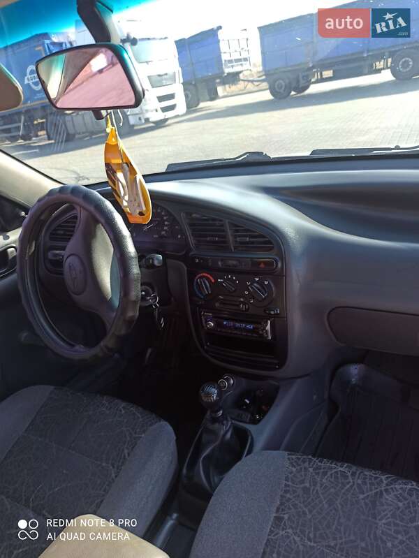 Седан Daewoo Lanos 2007 в Новомосковську