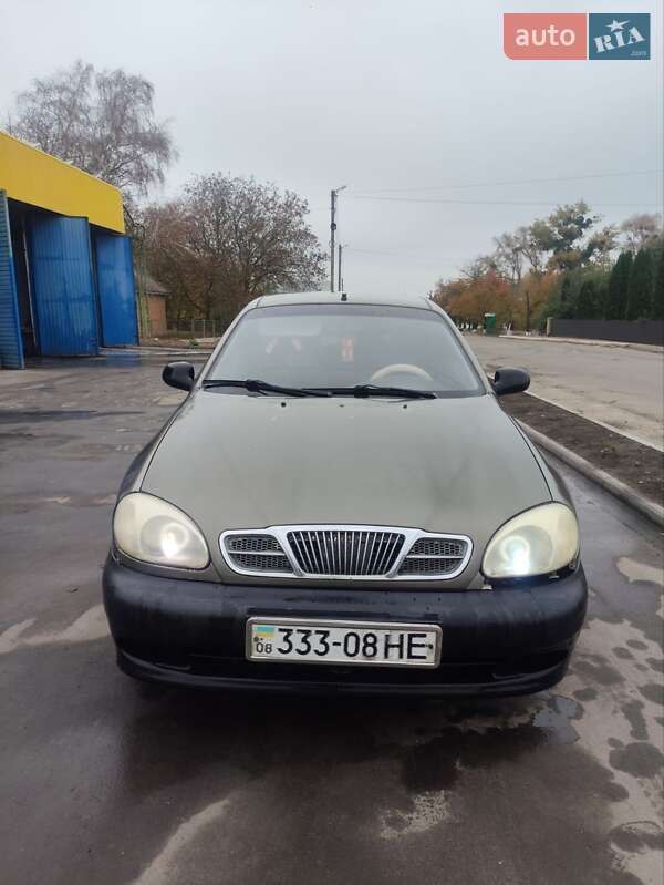 Седан Daewoo Lanos 2002 в Теплику