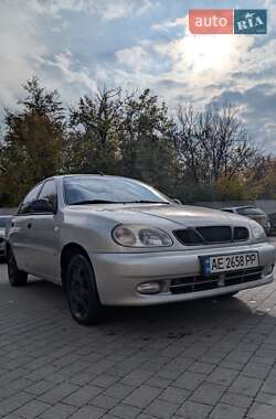 Седан Daewoo Lanos 2010 в Кривому Розі