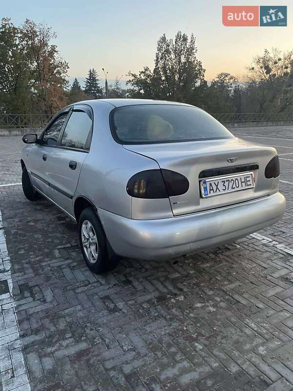 Седан Daewoo Lanos 2003 в Харкові