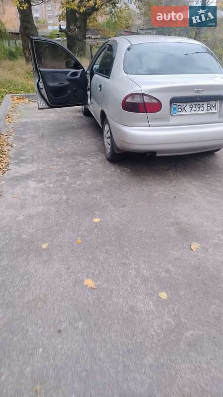 Седан Daewoo Lanos 2007 в Сарнах