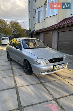 Седан Daewoo Lanos 2002 в Львове