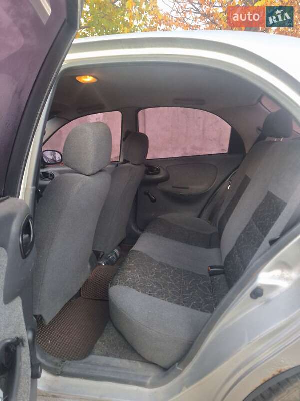 Седан Daewoo Lanos 2008 в Днепре