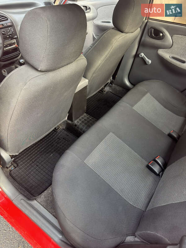 Седан Daewoo Lanos 2008 в Полтаві