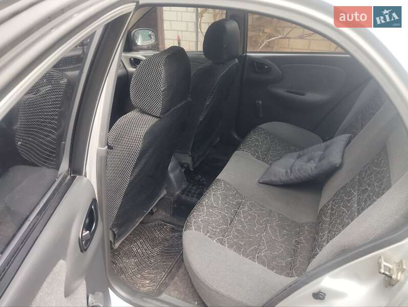 Седан Daewoo Lanos 2008 в Охтирці