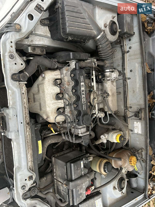 Седан Daewoo Lanos 2008 в Зарічному