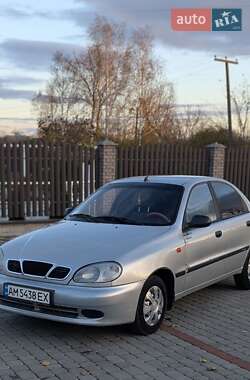 Седан Daewoo Lanos 2004 в Старокостянтинові