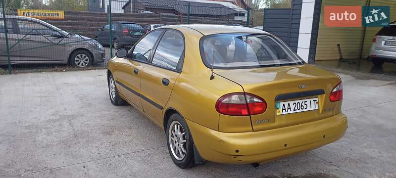 Седан Daewoo Lanos 2002 в Києві