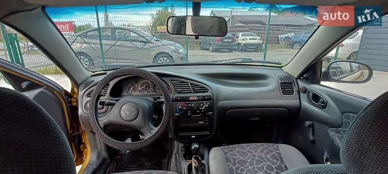 Седан Daewoo Lanos 2002 в Києві