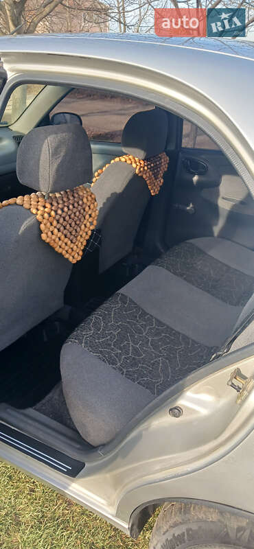 Седан Daewoo Lanos 2005 в Чернівцях
