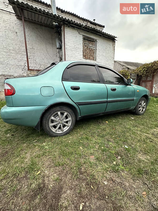 Седан Daewoo Lanos 1998 в Днепре