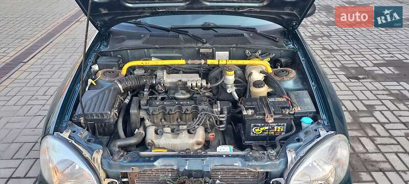 Седан Daewoo Lanos 2004 в Луцке