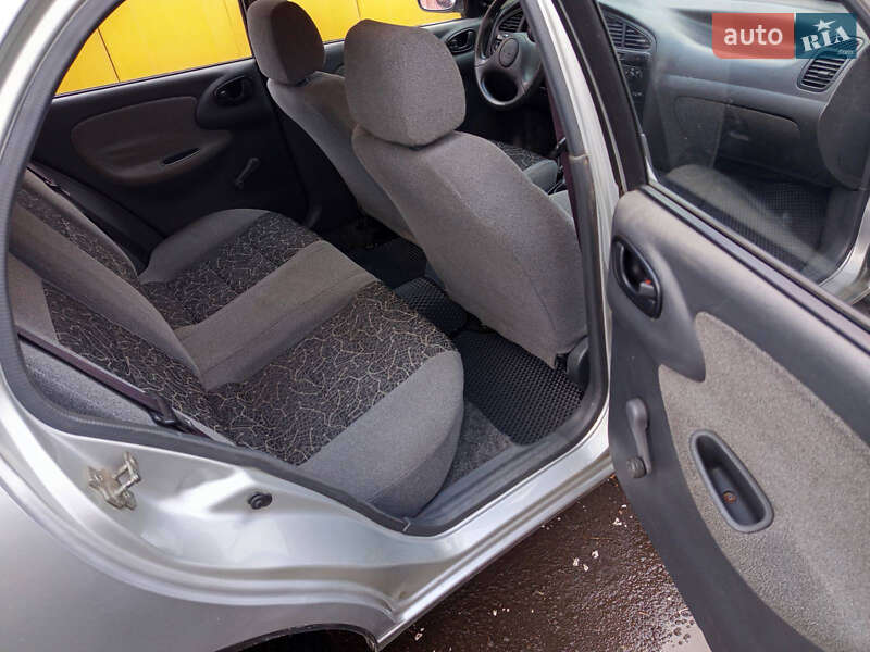 Хетчбек Daewoo Lanos 2008 в Запоріжжі