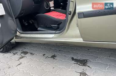 Седан Daewoo Lanos 2003 в Львові