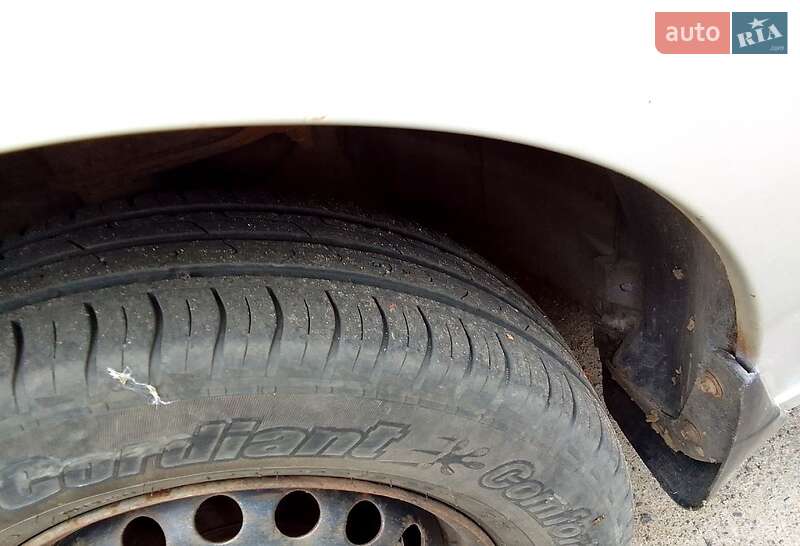 Седан Daewoo Lanos 2002 в Черкасах фото 3 Седан Daewoo Lanos 2002 в Черкасах