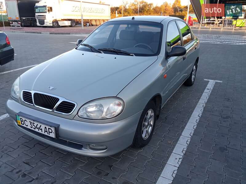 Седан Daewoo Lanos 2008 в Стрые