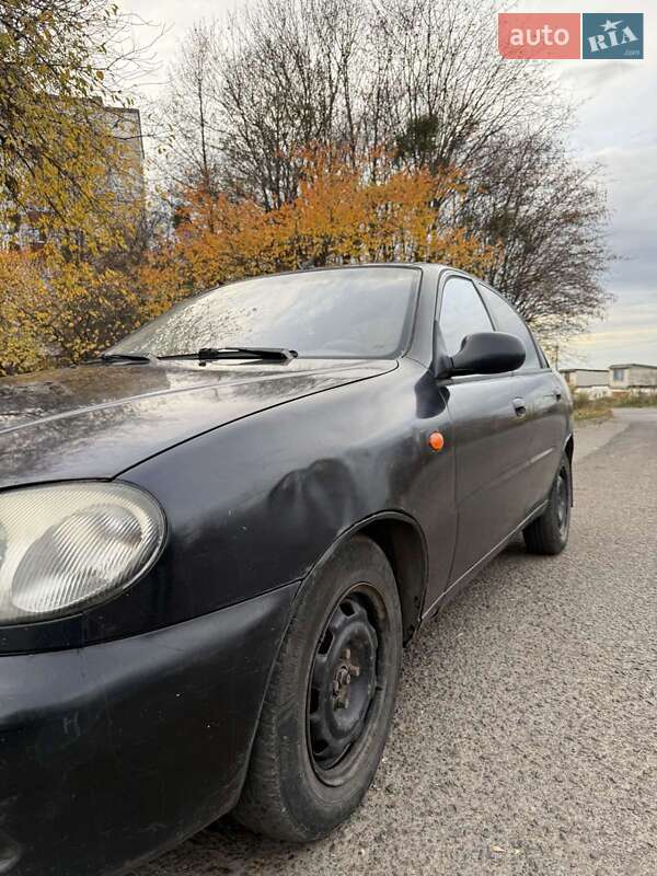 Седан Daewoo Lanos 2006 в Ровно