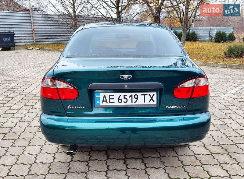 Седан Daewoo Lanos 2004 в Павлограді