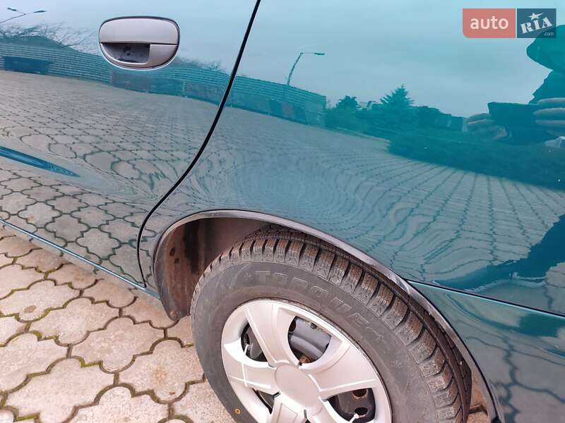 Седан Daewoo Lanos 2004 в Павлограді