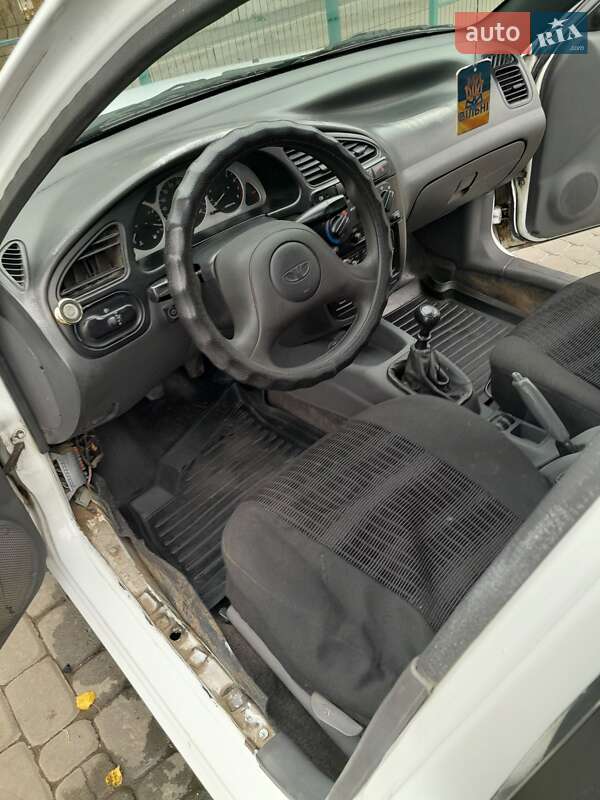 Седан Daewoo Lanos 2004 в Запоріжжі