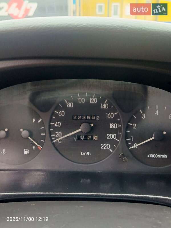 Седан Daewoo Lanos 2010 в Запоріжжі