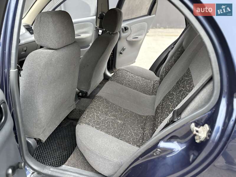 Седан Daewoo Lanos 2006 в Києві