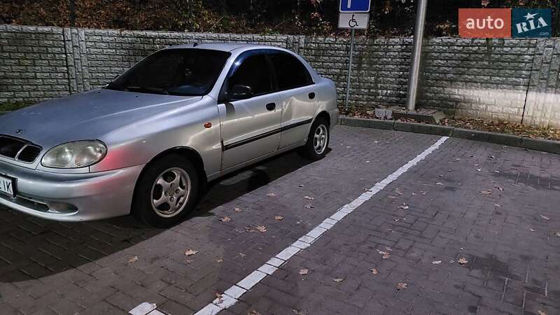 Седан Daewoo Lanos 2006 в Киеве