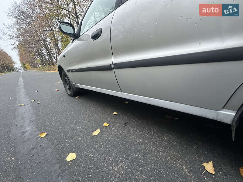 Хетчбек Daewoo Lanos 2003 в Дніпрі фото 5 Хетчбек Daewoo Lanos 2003 в Дніпрі
