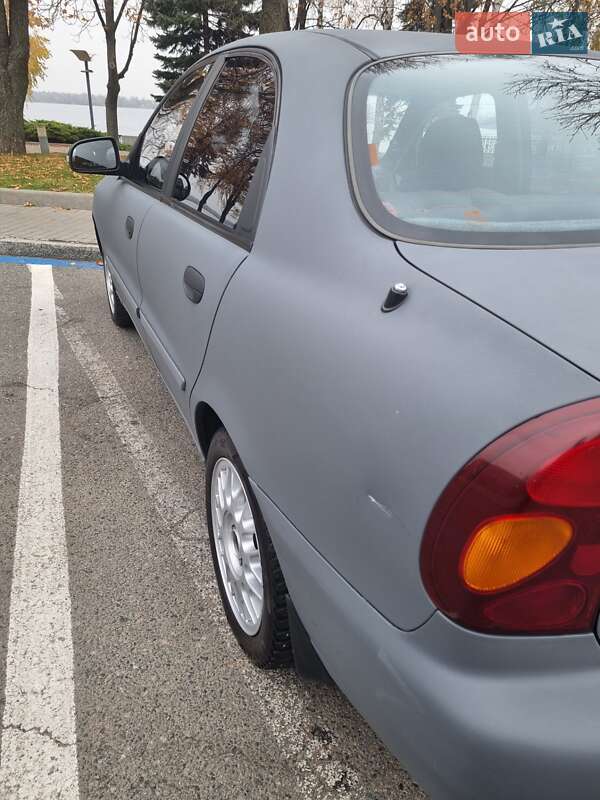 Седан Daewoo Lanos 2003 в Днепре