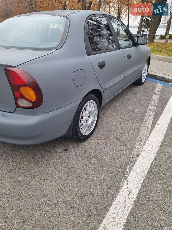 Седан Daewoo Lanos 2003 в Днепре